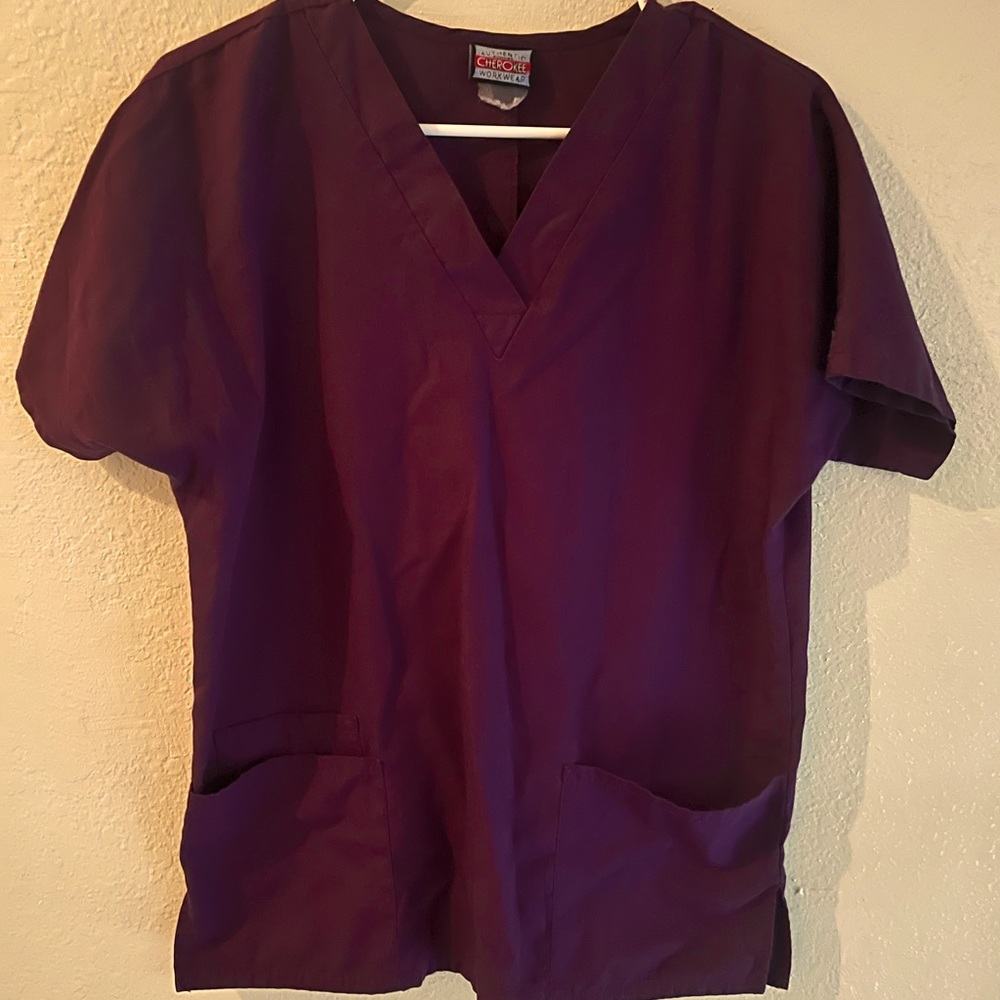 ⚡️Cherokee purple scrub top